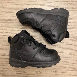 Sold: Nike Manoa Boots 7c